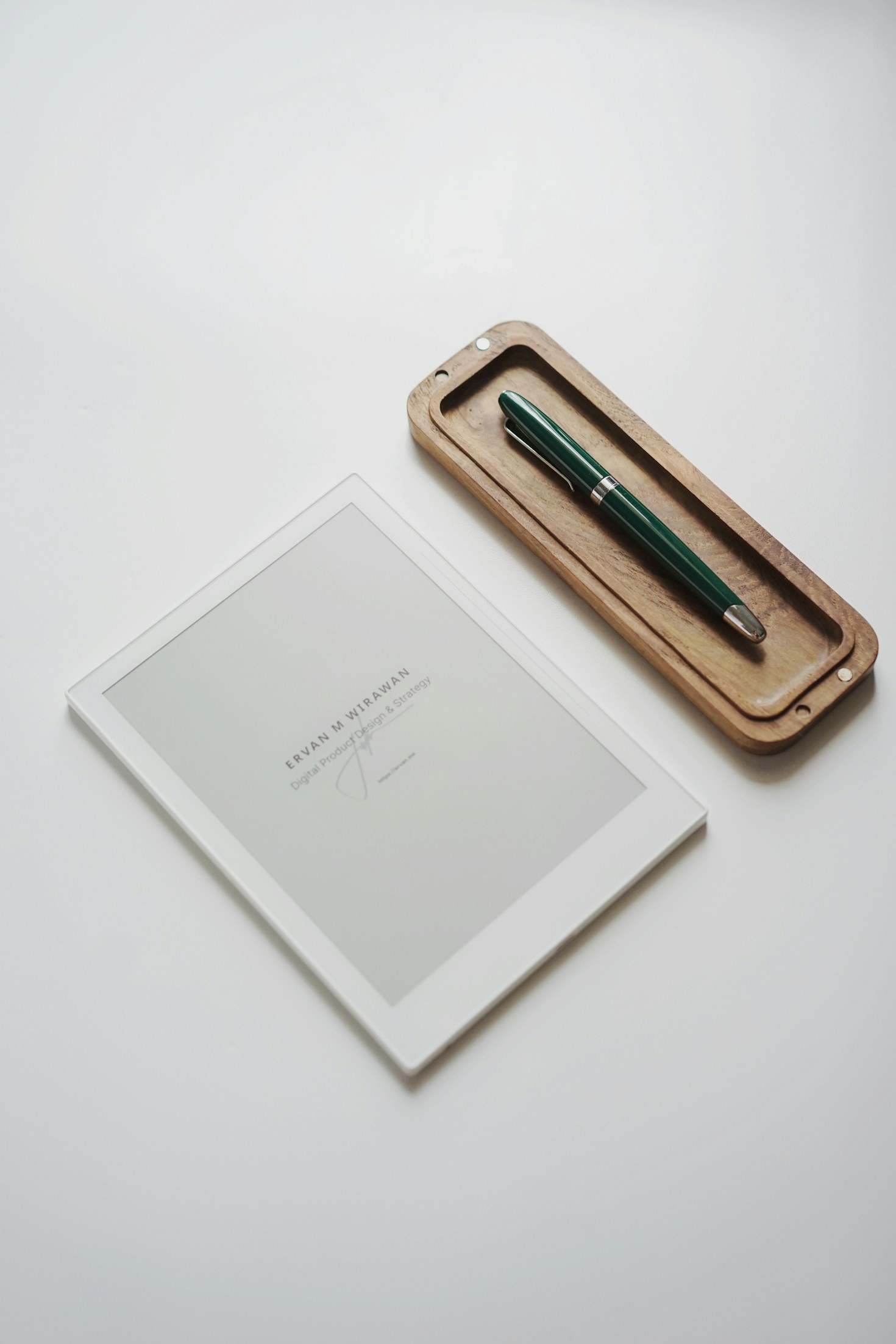 Mastering Negative Space Through Minimal Text